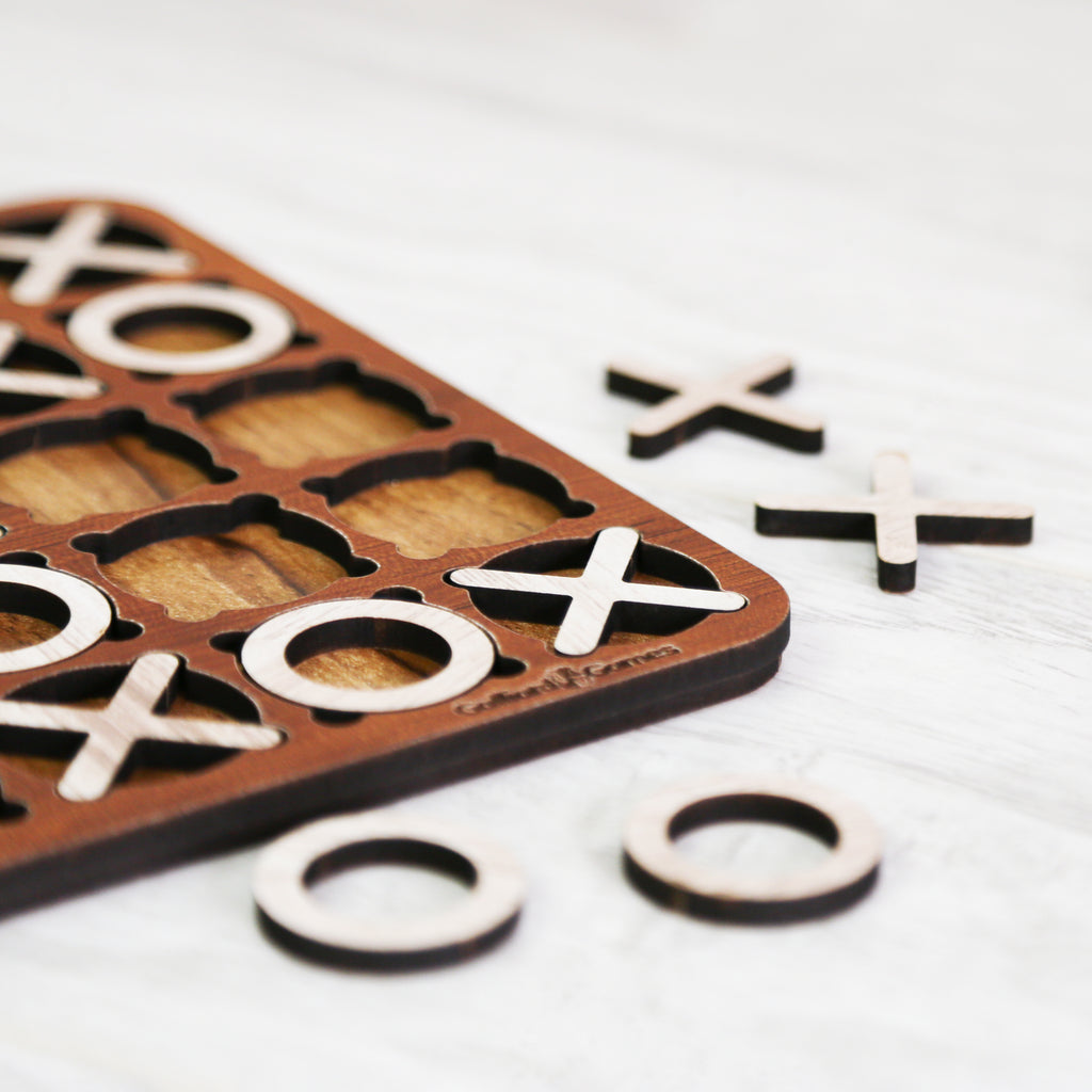 Tic Tac Toe, Noughts and Crosses Game (5x5 Board) – Galliard Games