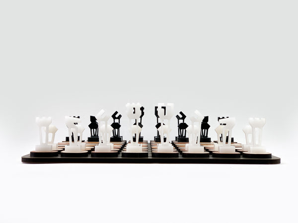 Galliard Games Sacrosanct Chess on 3D Board Black and White